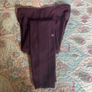 Lululemon maroon leggings